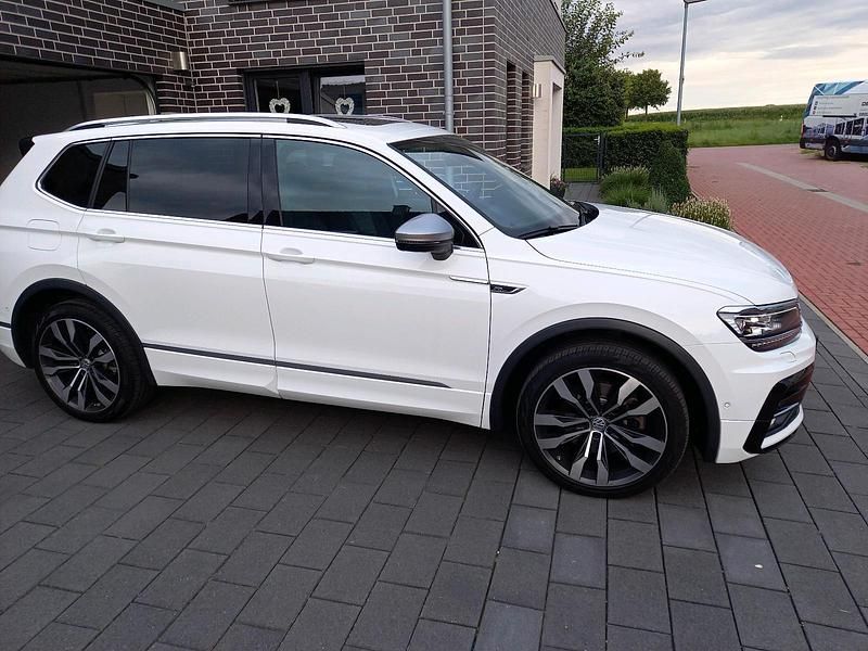 Weiß Gebraucht 2019 VW Tiguan Allspace R-line SUV | 27.500 € (Guter Preis) - Bild 1/4