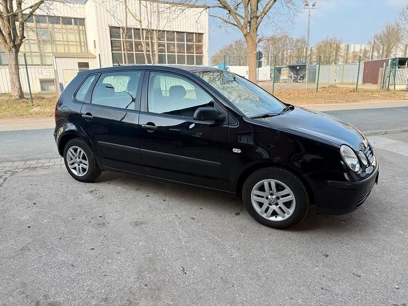 Gebraucht VW Polo 54 PS (39 kW) 2003 Schwarz Kleinwagen