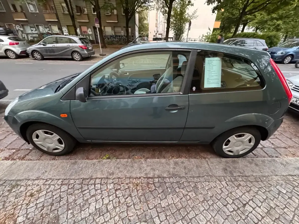 Gebraucht Ford Fiesta Ghia 102 PS (75 kW) 2003 Grün Kleinwagen