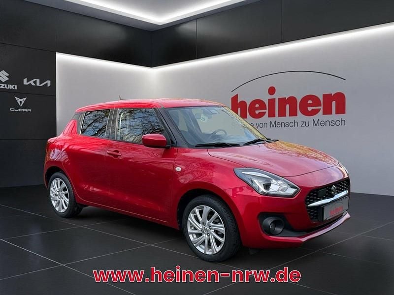 Gebraucht Suzuki Swift Comfort 83 PS (61 kW) 2021 Rot Kleinwagen