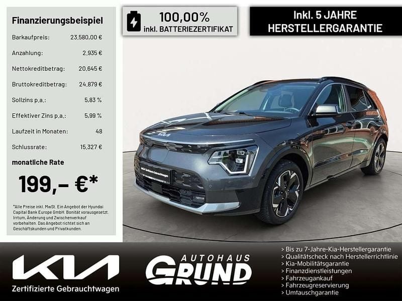 Grau / (agt) interstellar grau met. (metallic) Gebraucht 2023 Kia e-Niro Vision SUV | 23.580 € (Fairer Preis) - Bild 1/3