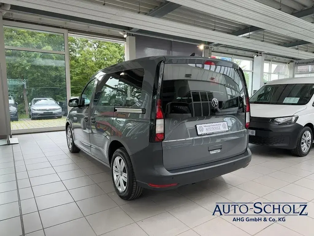 Gebraucht VW Caddy Basis 114 PS (83 kW) 2022 Grau Van / Kleinbus