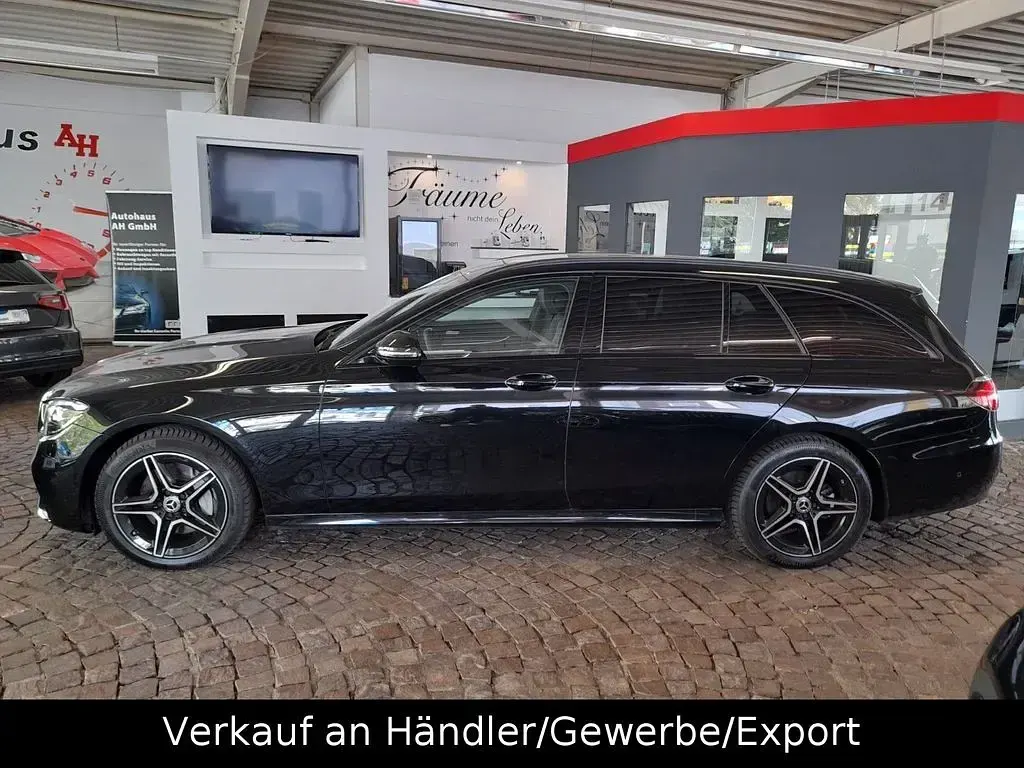 Gebraucht Mercedes E300 AMG 265 PS (194 kW) 2023 Schwarz Kombi