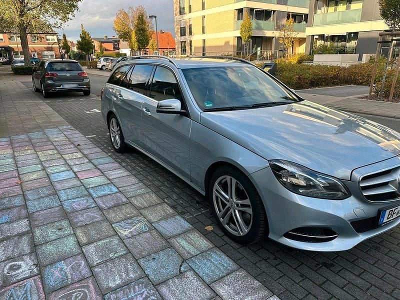 Usata Mercedes E350 252 CV (185 kW) 2014 Grigio Station wagon