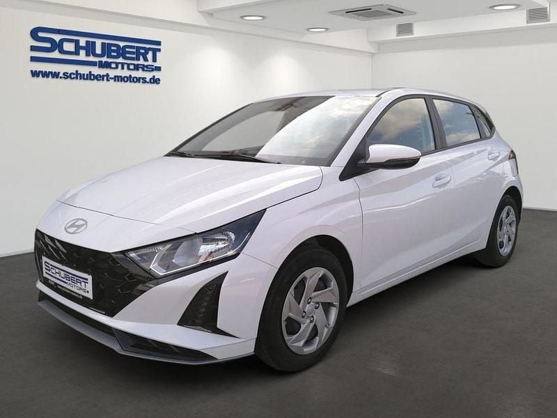 Neu Hyundai i20 Select 101 PS (74 kW) 2025 Weiß Limousine