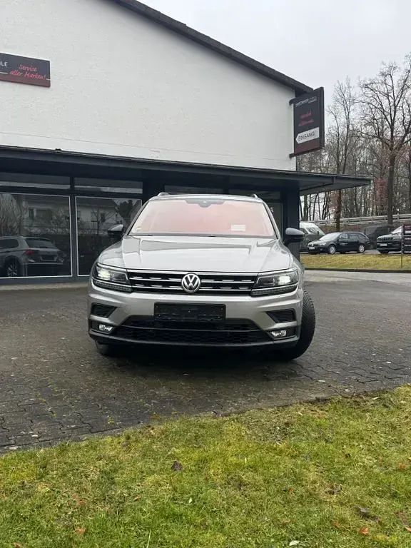 Gebraucht VW Tiguan IQ Drive 150 PS (110 kW) 2019 Silber SUV