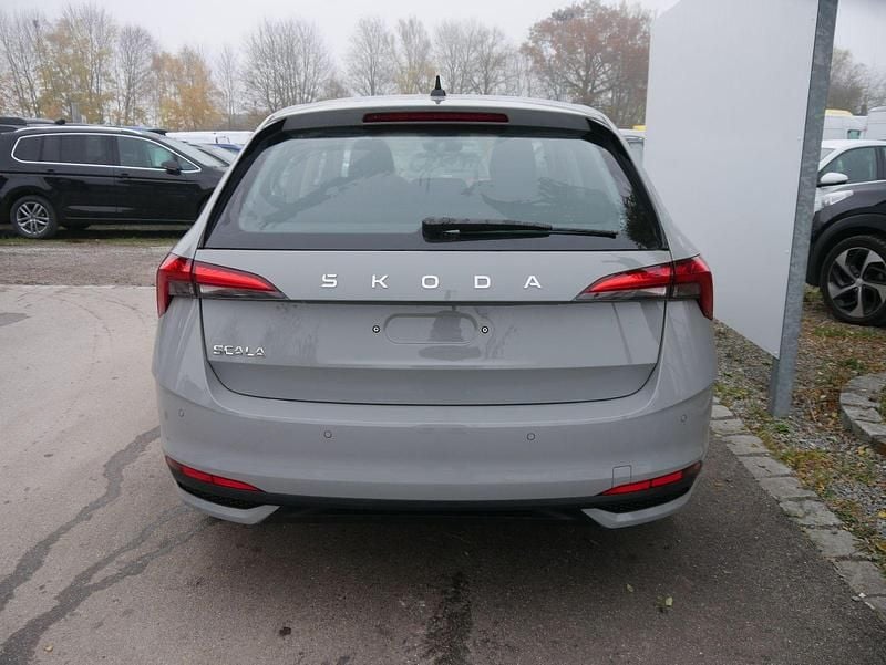 Nowe Skoda Scala Selection 2026 Szary Hatchback