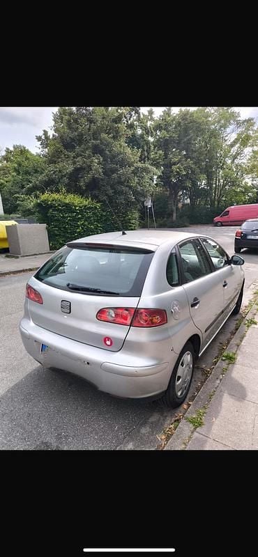 Second-hand Seat Ibiza 64 CP (47 kW) 2003 Argintiu Hatchback