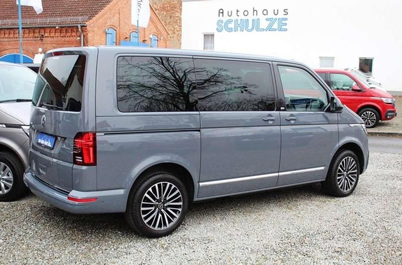 Gebraucht VW Multivan Generation Six 150 PS (110 kW) 2022 Lh7j puregrey Van