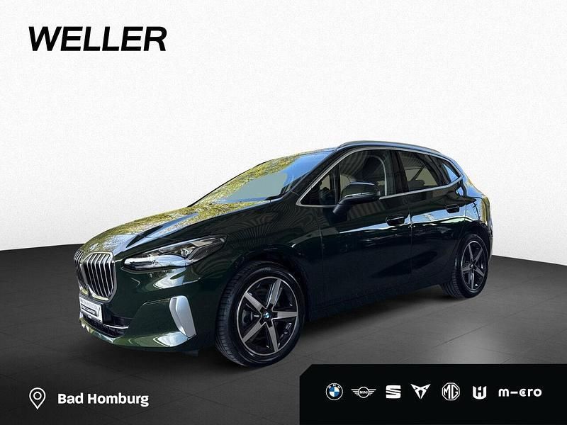 Grün Gebraucht 2024 BMW 223 Active Tourer Sport Line Van / Kleinbus | 38.970 € (Guter Preis) - Bild 1/4