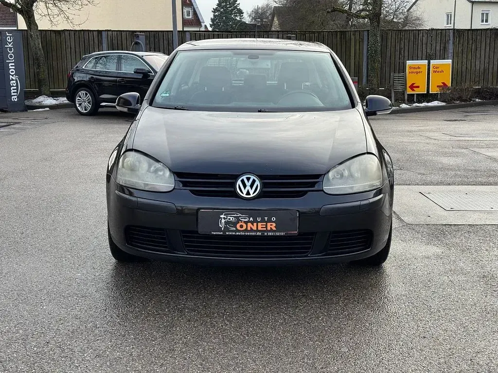 Gebraucht VW Golf IV Comfortline 116 PS (85 kW) 2003 Blackmagic Limousine
