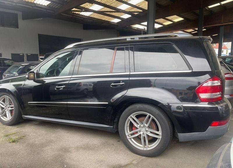 Gebraucht Mercedes GL320 224 PS (164 kW) 2008 Schwarz SUV