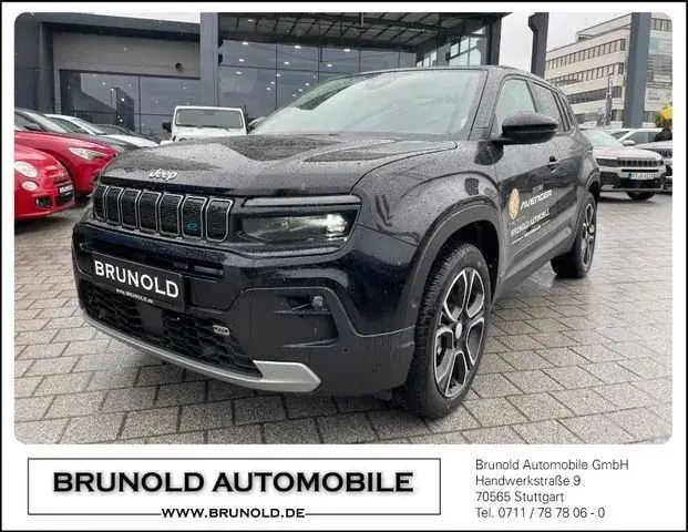 Solid black Gebraucht 2023 Jeep Avenger EV Summit SUV | 34.900 € (Fairer Preis) - Bild 1/4