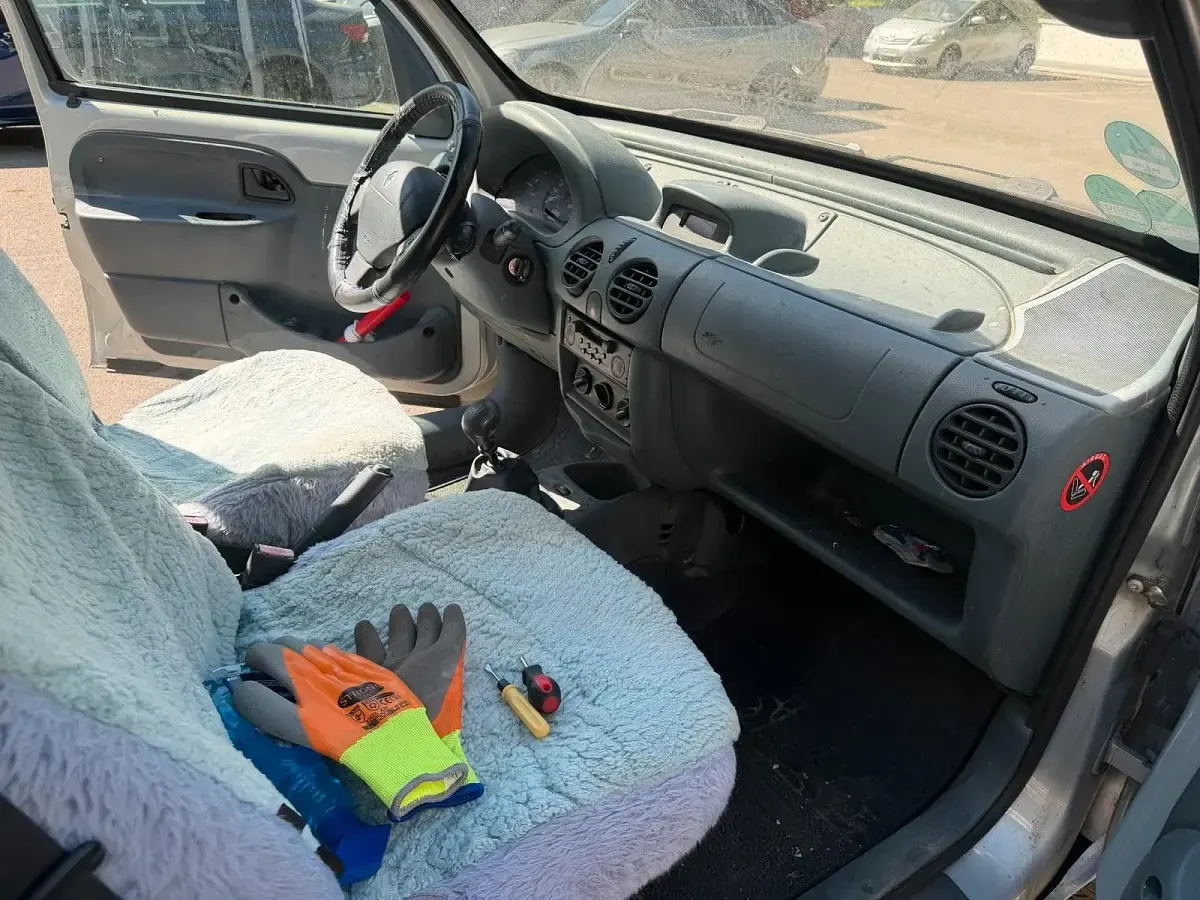 Usado Renault Kangoo 55 HP (40 kW) 2000 Cinzento Monovolume