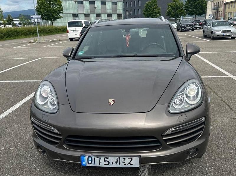 Gebraucht Porsche Cayenne 245 PS (180 kW) 2011 Braun SUV