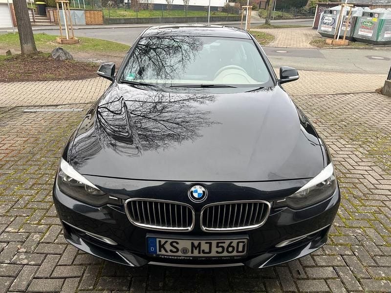 Gebraucht BMW 316 116 PS (85 kW) 2012 Schwarz Limousine