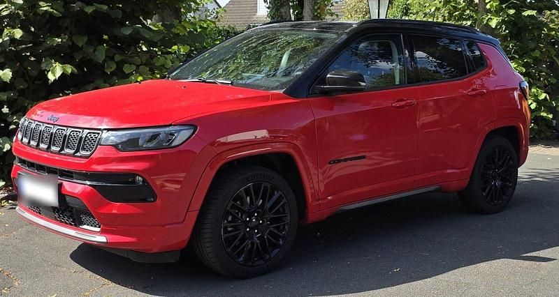 Gebraucht Jeep Compass 240 PS (176 kW) 2022 Rot SUV