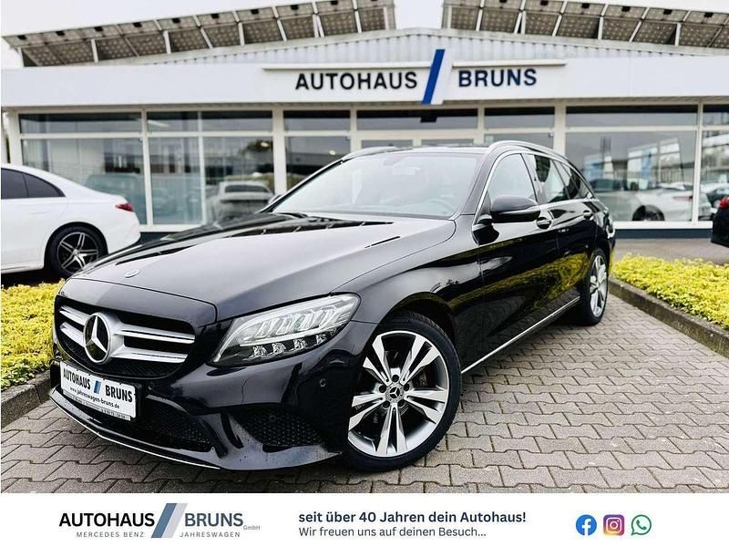 Schwarz Gebraucht 2020 Mercedes C220 Avantgarde Kombi | 24.880 € (Fairer Preis) - Bild 1/4