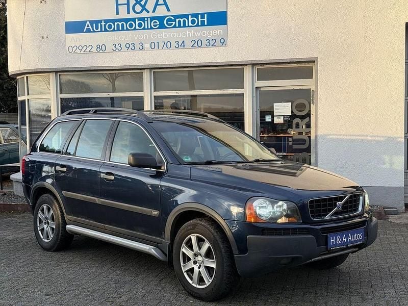 Second-hand Volvo XC90 Executive 163 CP (119 kW) 2004 Albastru SUV