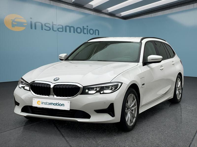Gebraucht 2022 BMW 330e Kombi | 25.699 € (Fairer Preis) - Bild 1/4