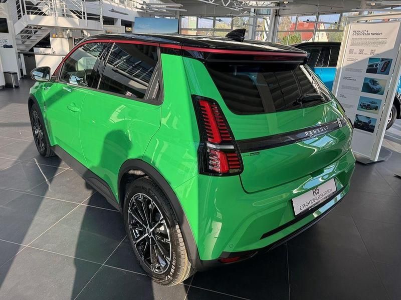 Neu Renault 5 E-Tech Komfort 77 kW (106 PS) 2026 Grün Limousine