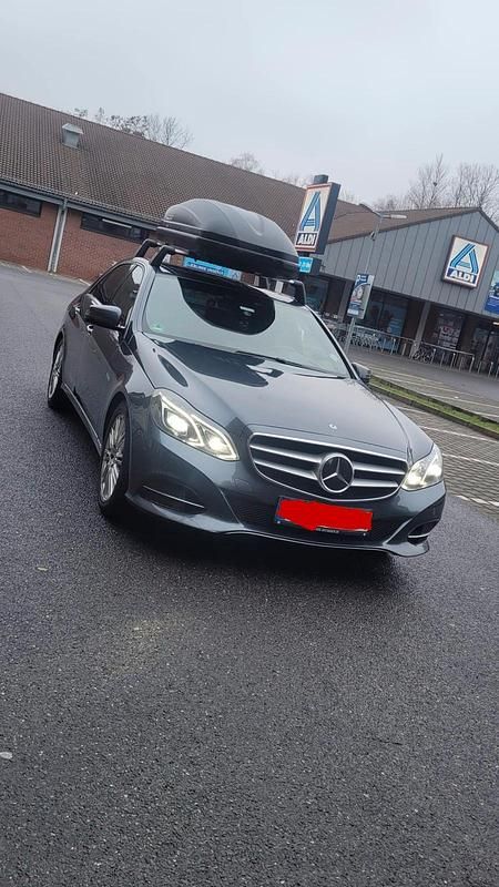Andere farben Gebraucht 2015 Mercedes E350 Limousine | 17.000 € (Superpreis) - Bild 1/4