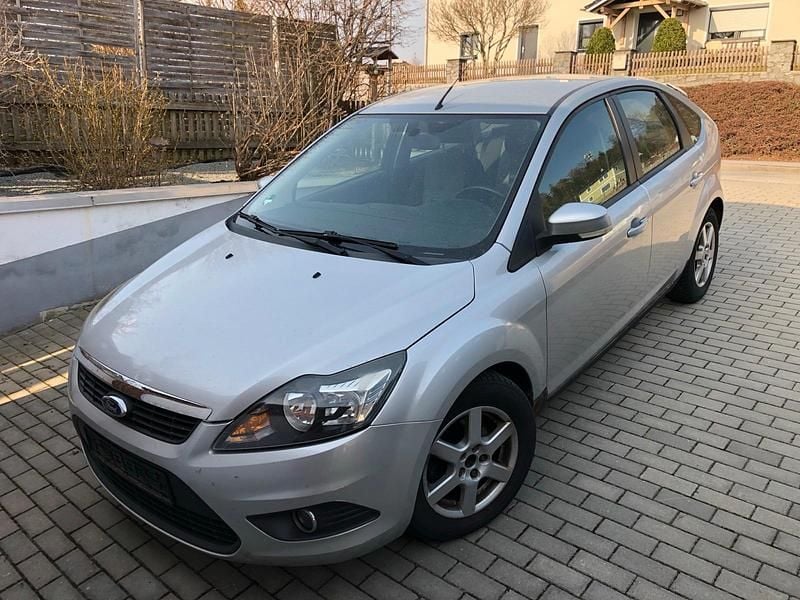 Gebraucht Ford Focus 101 PS (74 kW) 2008 Grau Kleinwagen