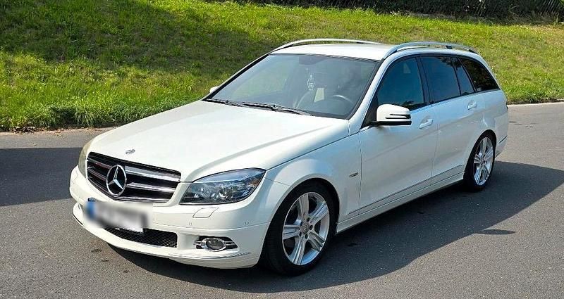 Weiß Gebraucht 2009 Mercedes C200 Kombi | 4.900 € (Etwas zu teuer) - Bild 1/4