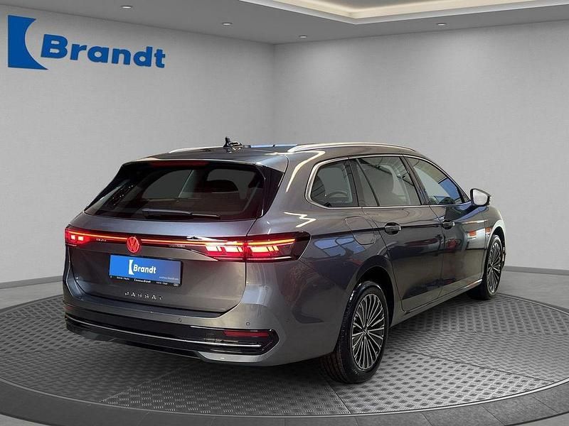Neu VW Passat Elegance 150 PS (110 kW) 2026 Grau Kombi