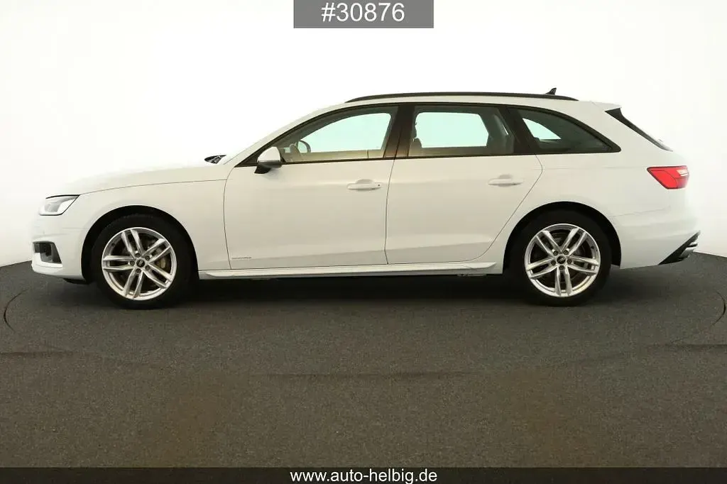 Second-hand Audi A4 Advanced 204 CP (150 kW) 2022 Alb Break