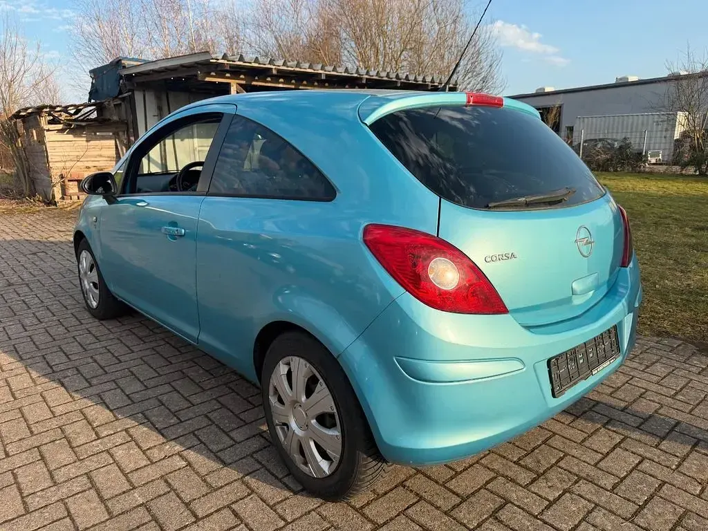 Gebraucht Opel Corsa Edition 101 PS (74 kW) 2010 Blau Kleinwagen