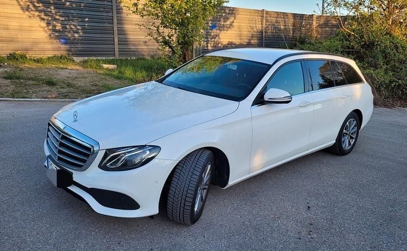 Second-hand Mercedes E200 150 CP (110 kW) 2017 Alb Break