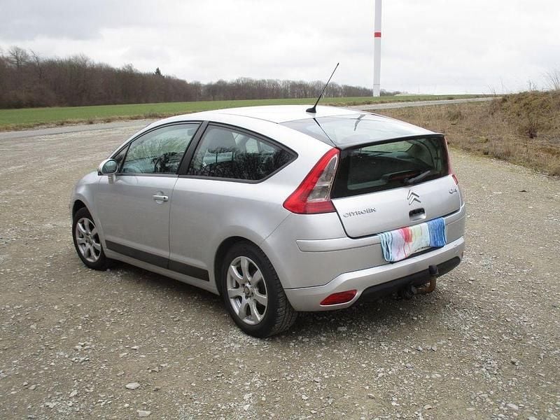 Gebraucht Citroën C4 Tendance 109 PS (80 kW) 2010 Silber Coupé