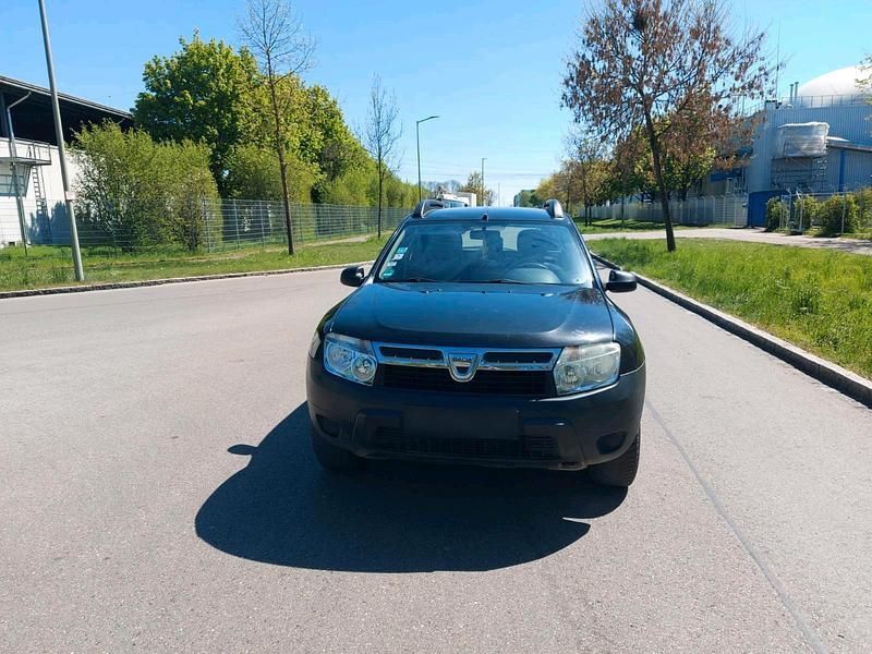 Second-hand Dacia Duster 105 CP (77 kW) 2012 Negru SUV