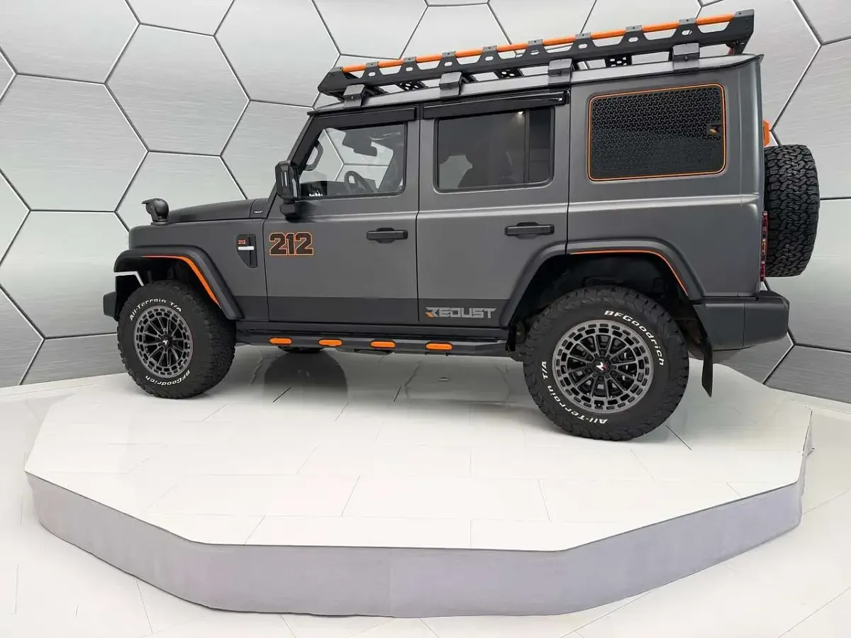 Neu BAW 212 166 PS (122 kW) 2026 Grau SUV