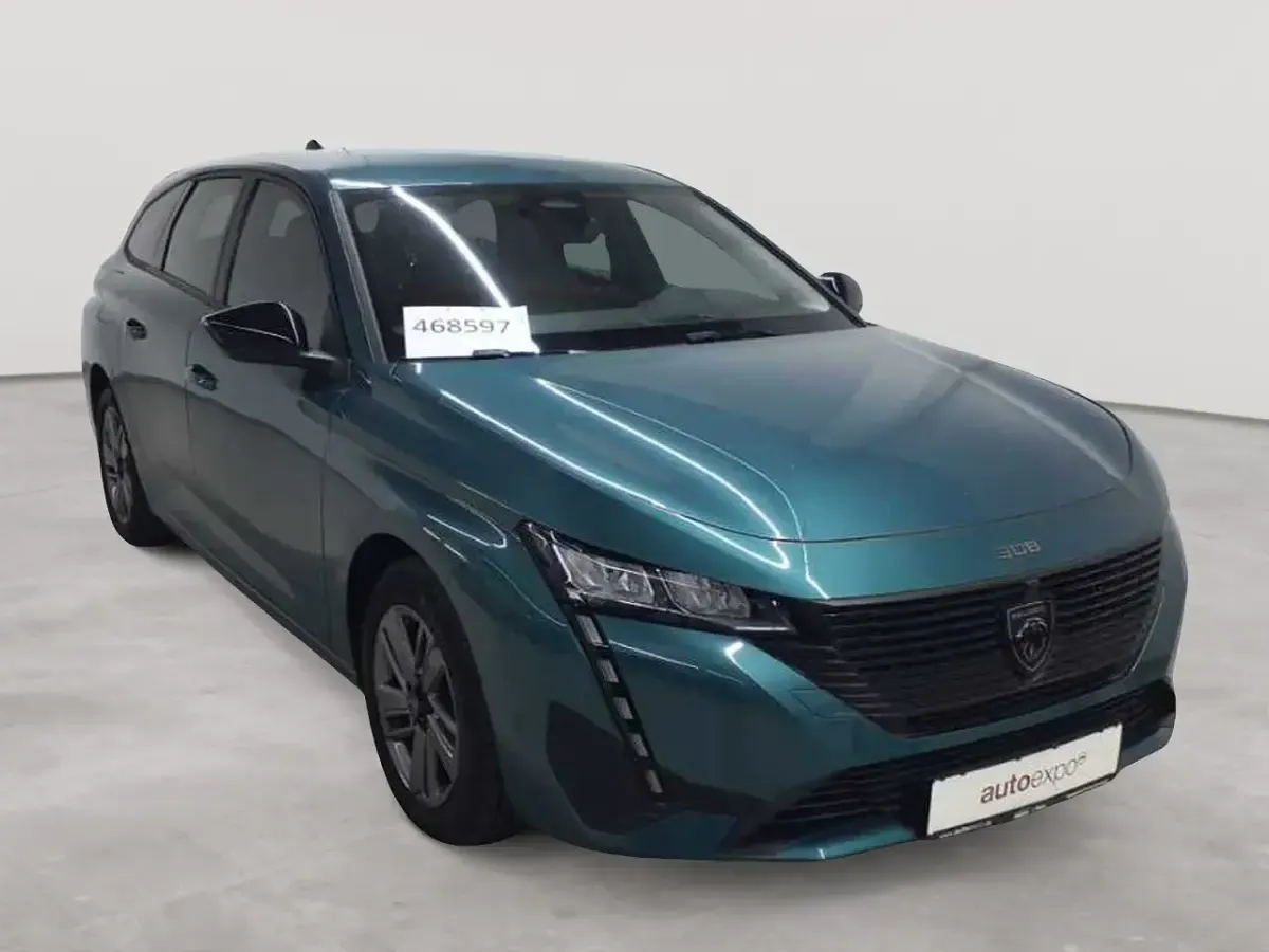 Używany Peugeot 308 SW Active 131 KM (96 kW) 2024 Kombi