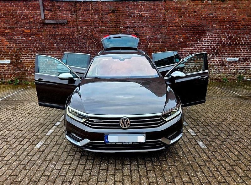 Gebraucht VW Passat Alltrack 239 PS (175 kW) 2016 Braun Kombi
