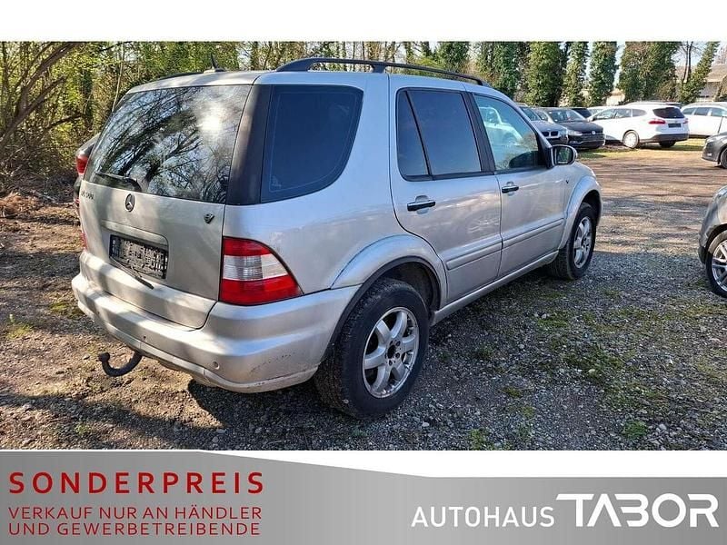 Gebraucht Mercedes ML500 292 PS (214 kW) 2005 Brillantsilber  metalliclack SUV