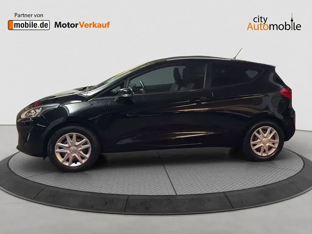 Gebraucht Ford Fiesta Cool & Connect 71 PS (52 kW) 2018 Schwarz Kleinwagen