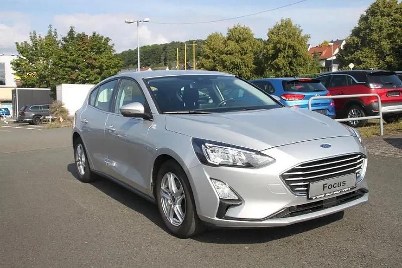 Gebraucht Ford Focus Cool & Connect 95 PS (69 kW) 2021 Silber Limousine