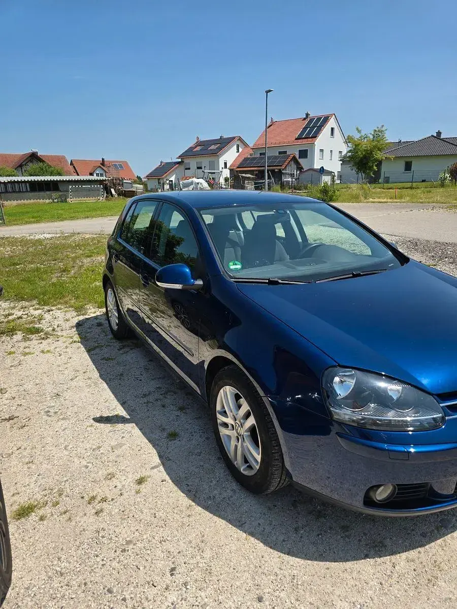Gebraucht VW Golf VI Comfortline 102 PS (75 kW) 2008 Blau Kleinwagen