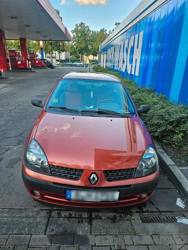 Rot Gebraucht 2004 Renault Clio II Kleinwagen | 1.500 € (Fairer Preis) - Bild 1/4