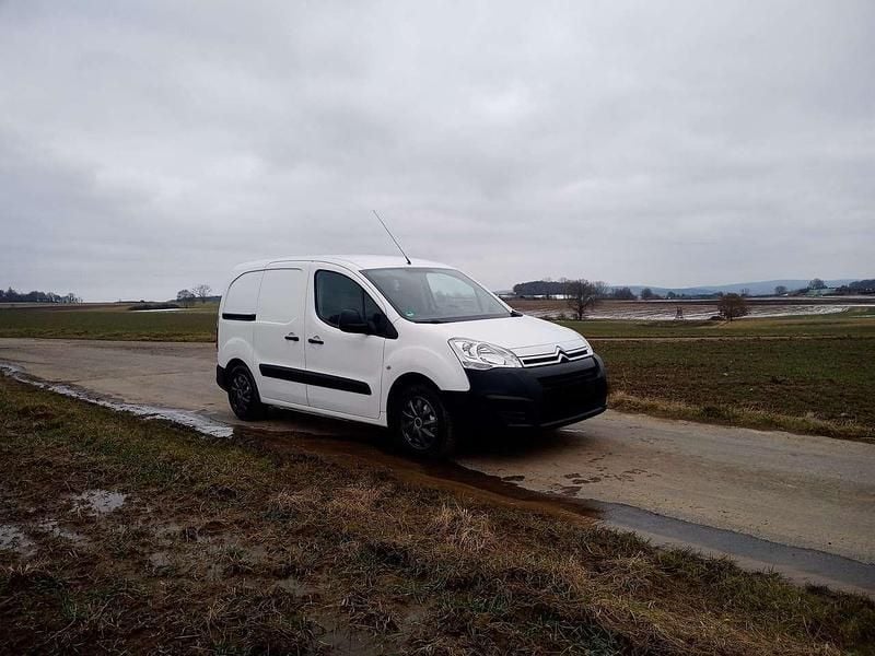 Gebraucht Citroën Berlingo Business Class 99 PS (72 kW) 2017 Lack weiss Van / Kleinbus