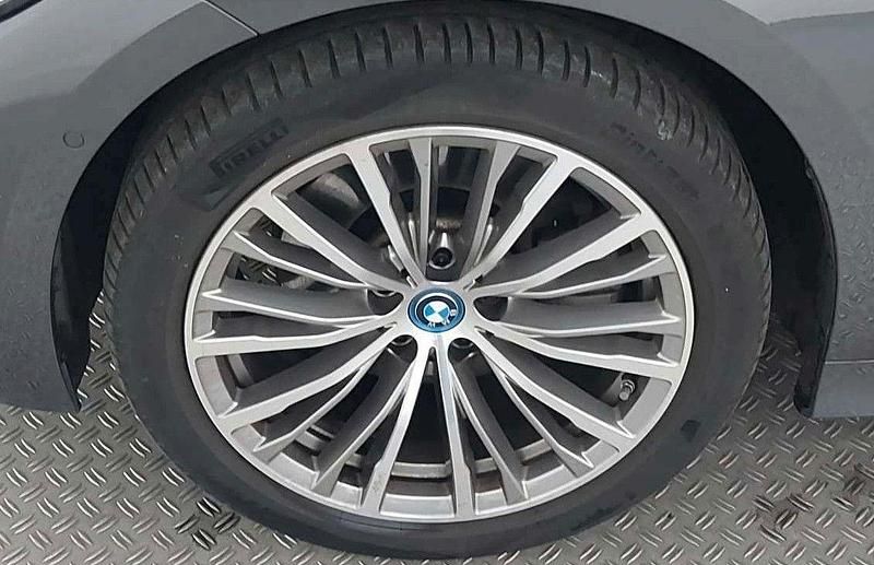 Gebraucht BMW 320e Sport Line 204 PS (150 kW) 2022 Grau Kombi