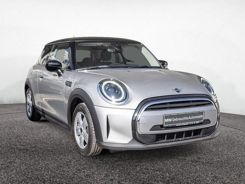 Gebraucht Mini Cooper Essential 136 PS (100 kW) 2023 Silber Kleinwagen