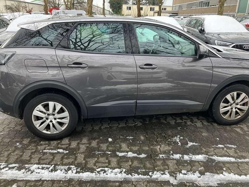 Gebraucht Peugeot 3008 131 PS (96 kW) 2021 Grau SUV