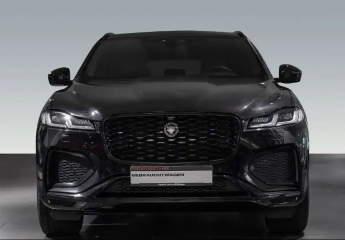 Second-hand Jaguar F-Pace R-Dynamic 250 CP (183 kW) 2021 Negru SUV