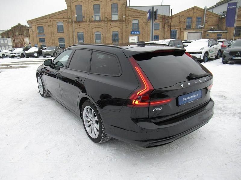 Gebraucht Volvo V90 Plus 350 PS (257 kW) 2025 Schwarz Kombi