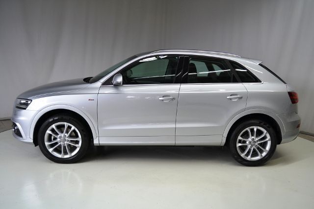 Gebraucht Audi Q3 S-Line 140 PS (102 kW) 2014 Silber metallic SUV