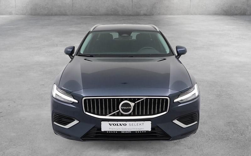 Gebraucht Volvo V60 Plus 336 PS (247 kW) 2022 Blau Kombi